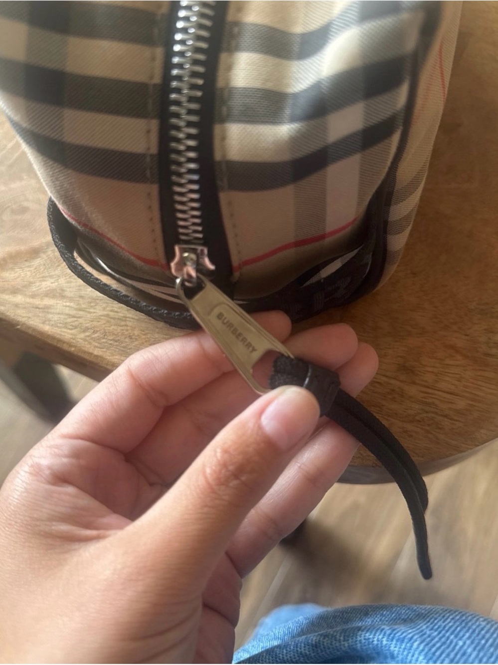 Burberry toiletry bag - Picture 2 of 8